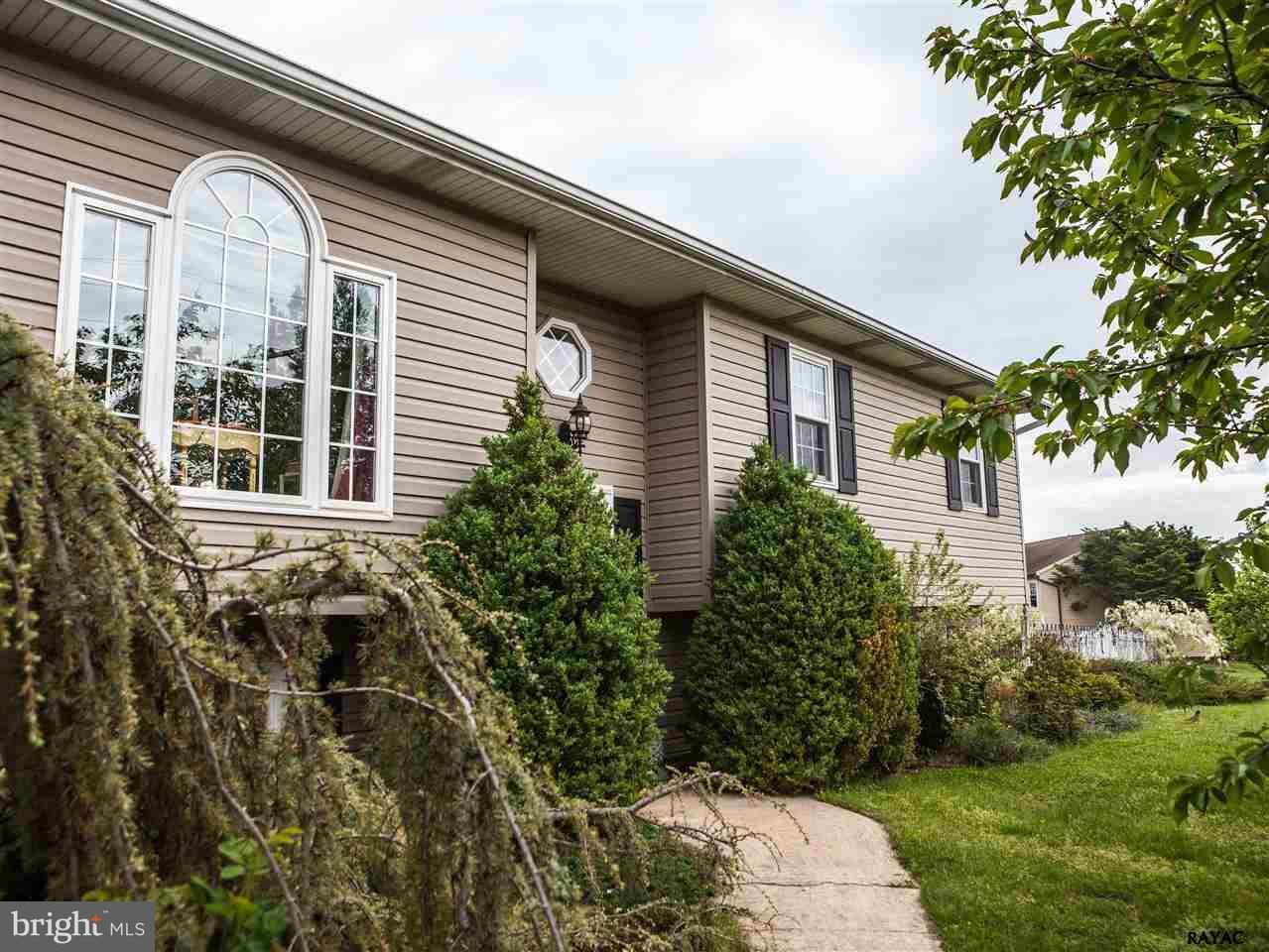 4281 Davidsburg Road Dover, PA 17315 - Photo 2 of 36 Gallery Image 2
