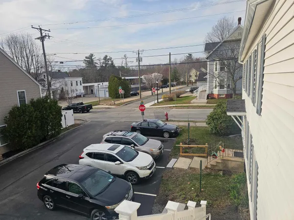 $1,895 | 48 4th Street, Unit 3, Dover, NH 03820