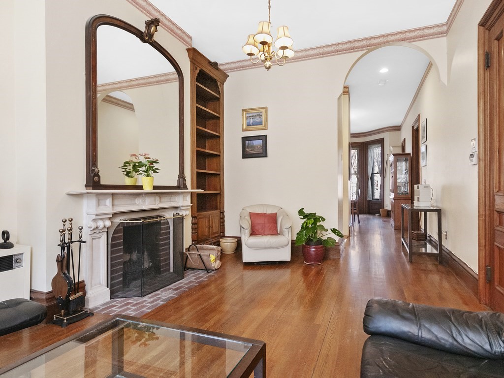 23 Braddock Park, Unit 2 Boston, MA 02116 - Photo 5 of 27