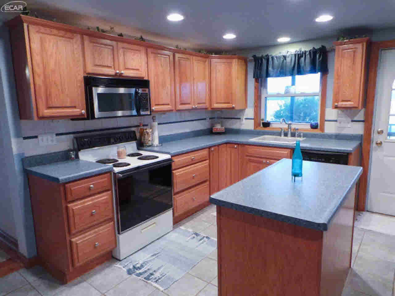 19651 Gasper Road Chesaning, MI 48616 - Photo 9 of 25