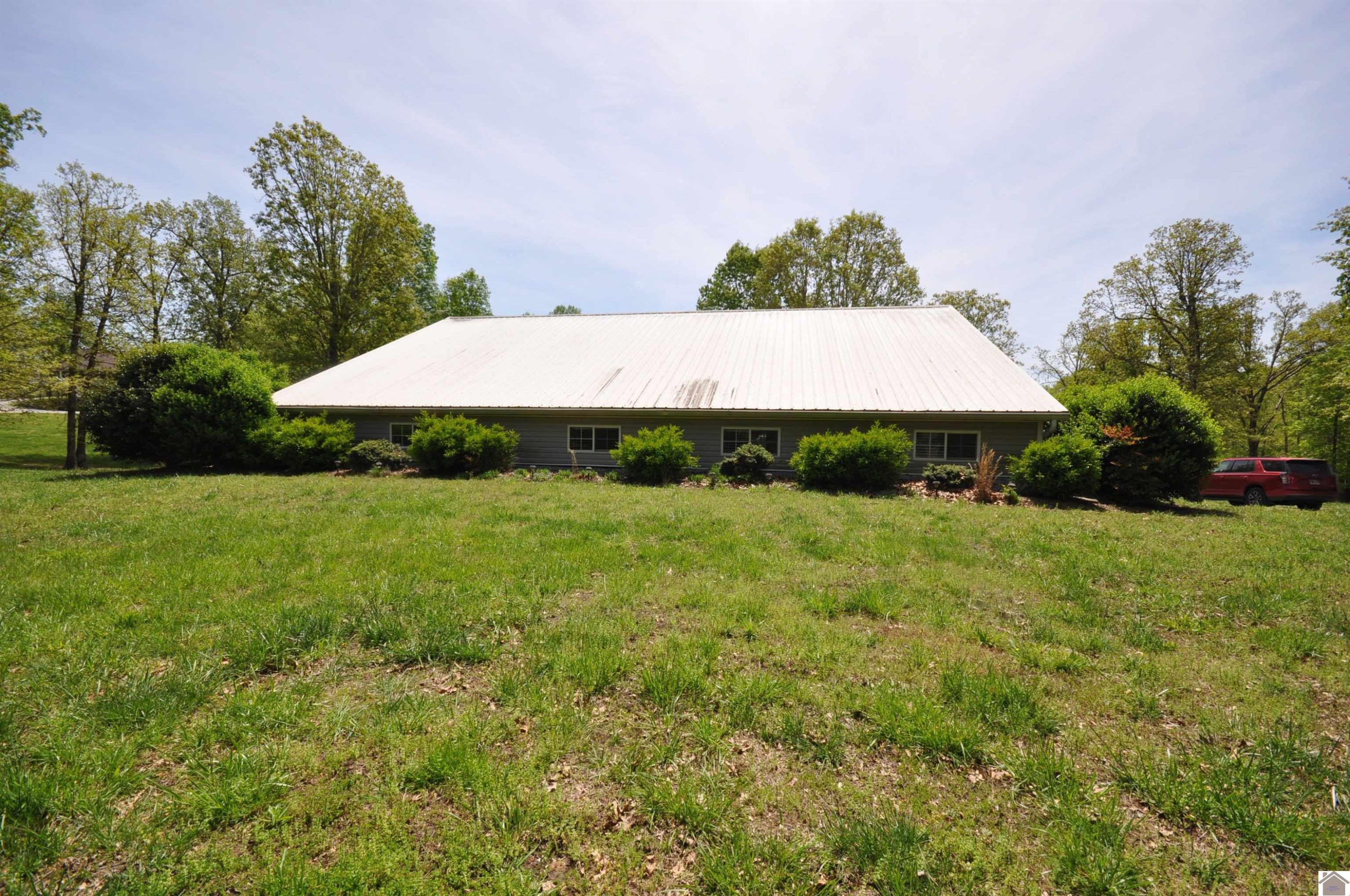 725 Pleasantview Drive Grand Rivers, KY 42045 - Photo 2 of 33 Photo 2