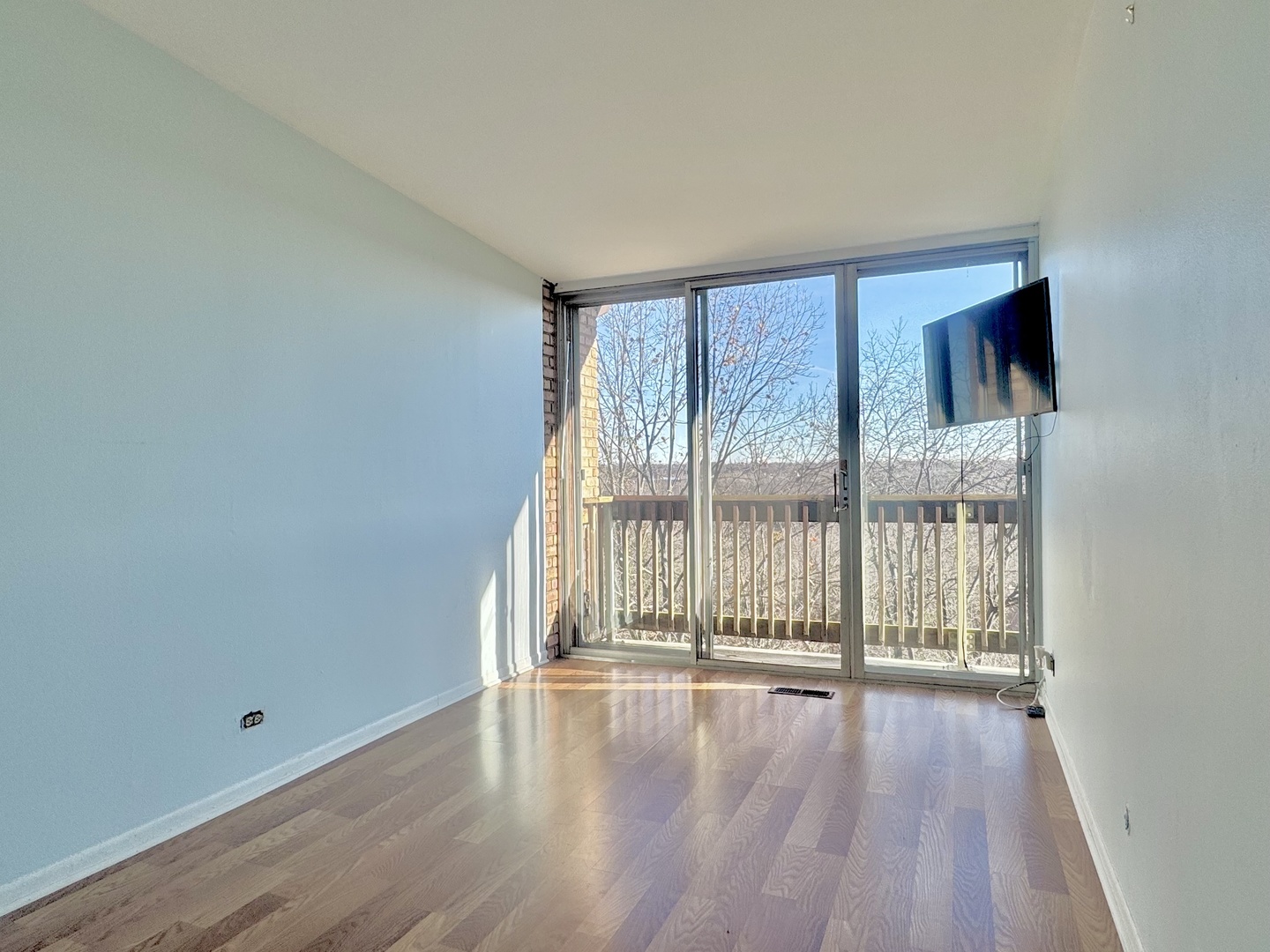 5600 Hillcrest Lane, Unit 3D Lisle, IL 60532 - Photo 20 of 25