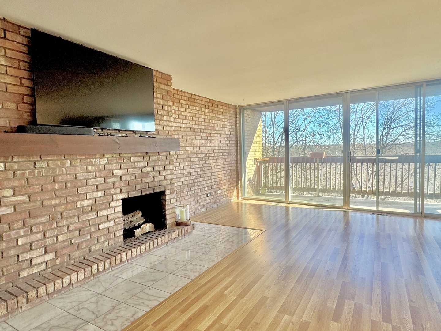 5600 Hillcrest Lane, Unit 3D Lisle, IL 60532 - Photo 6 of 25