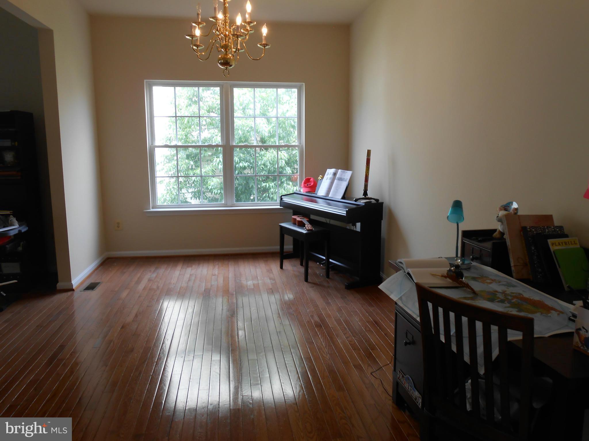311 Powdersby Road Joppa, MD 21085 - Photo 8 of 29 Dining Room