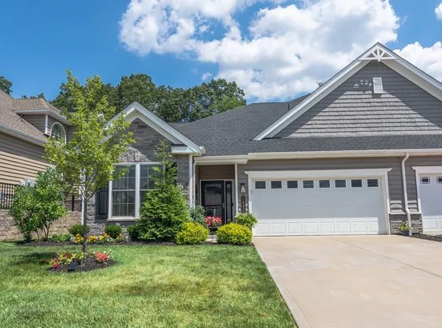 $510,000 | 6043 Liberty Boulevard, Gibsonia, PA 15044