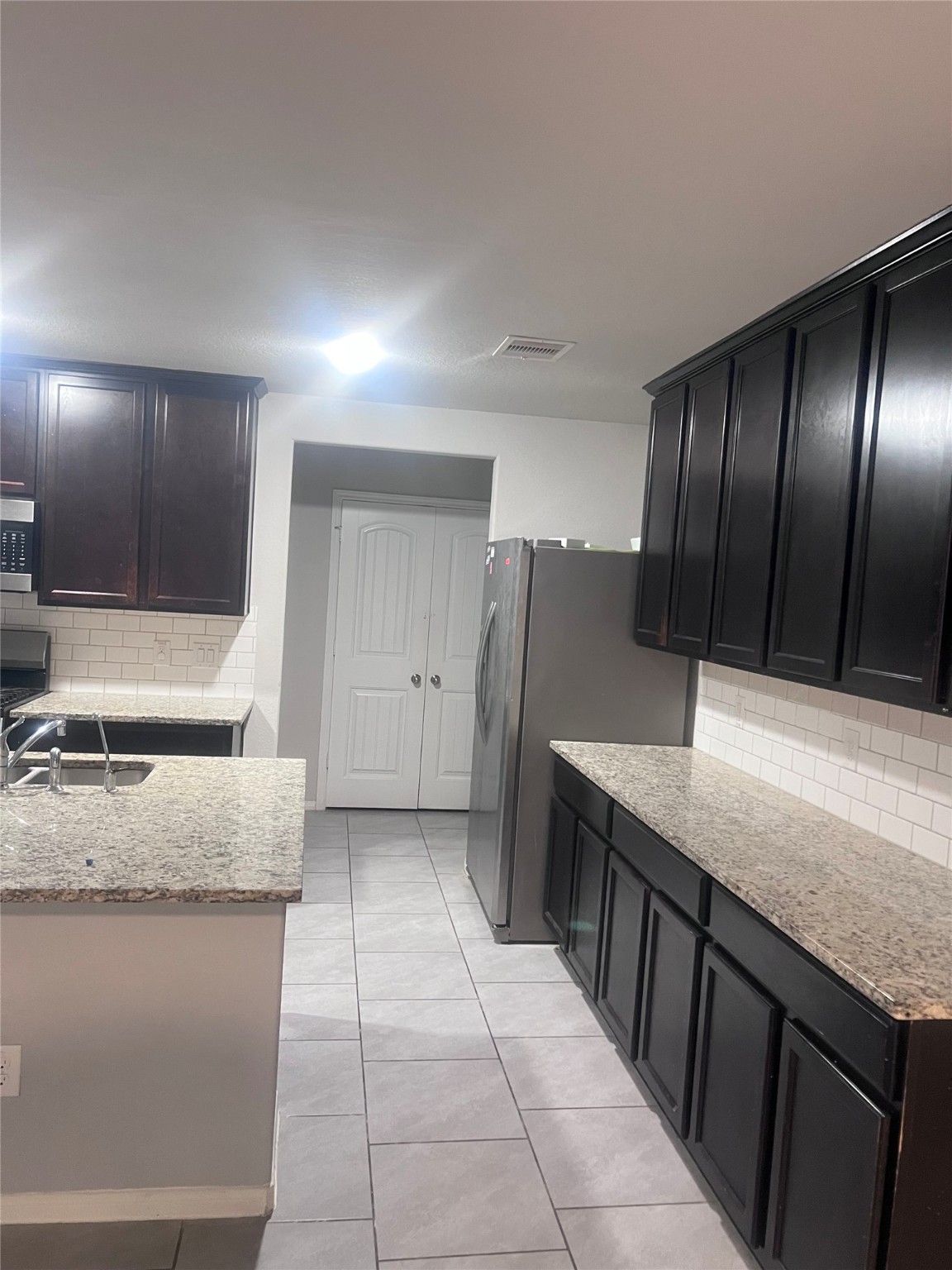 8010 Farthing Lane Rosharon, TX 77583 - Photo 6 of 21