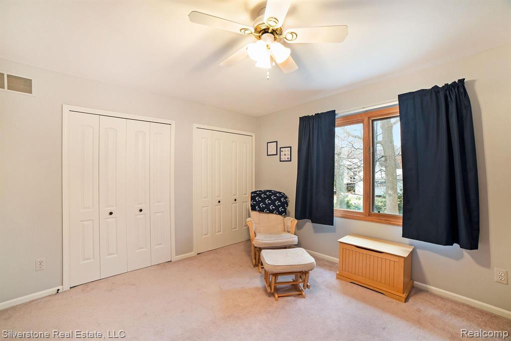 798 Grovecrest Rochester Hills, MI 48307 - Photo 37 of 49