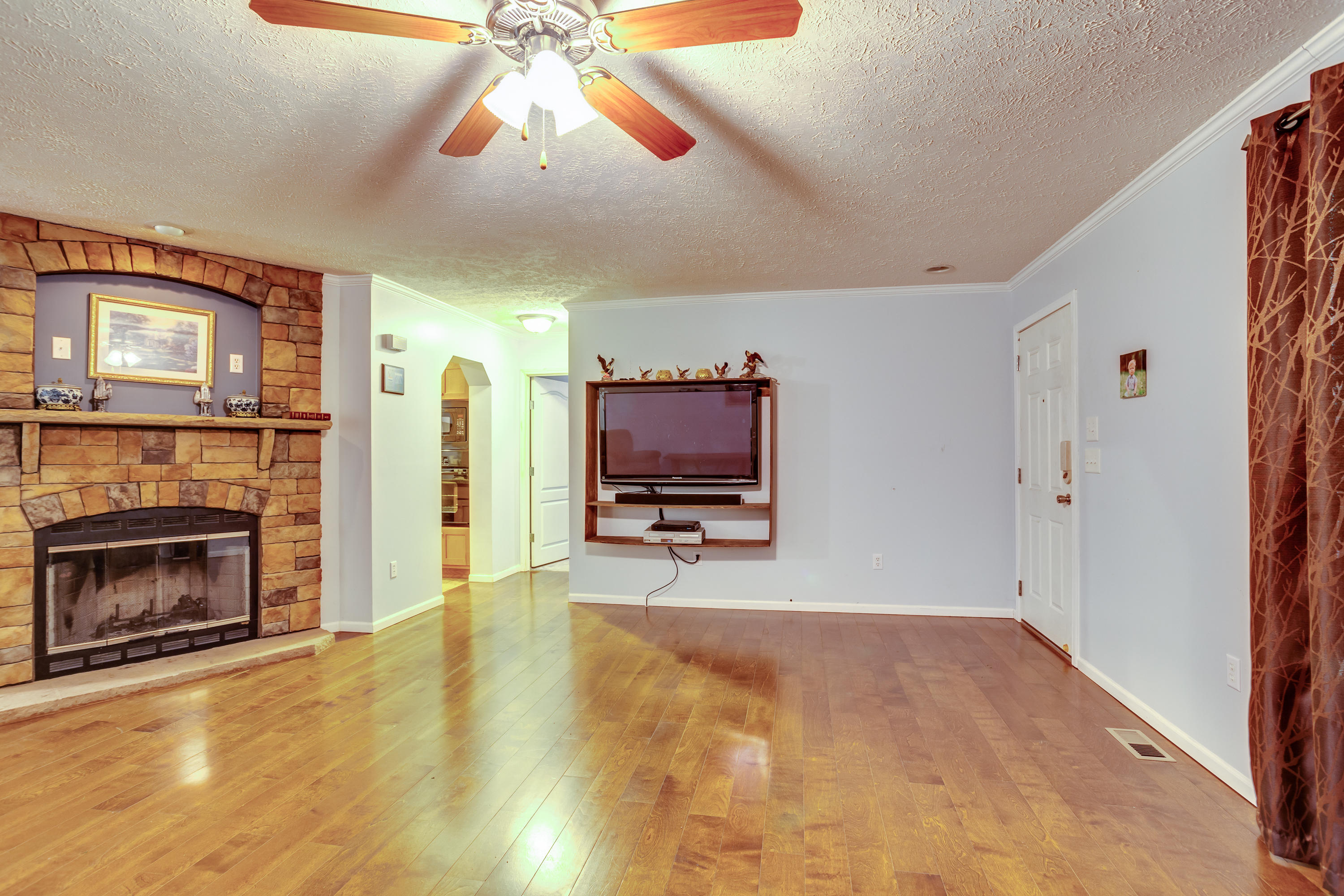 9704 Heiskell Road Heiskell, TN 37754 - Photo 8 of 34 011210506-2-9704HeiskellRdHeiskellTN-SMA