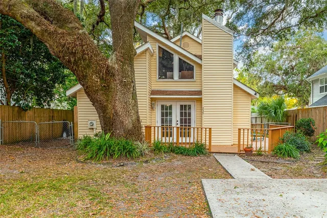 $555,000 | 239 Broadway Street, St. Simons Island, GA 31522