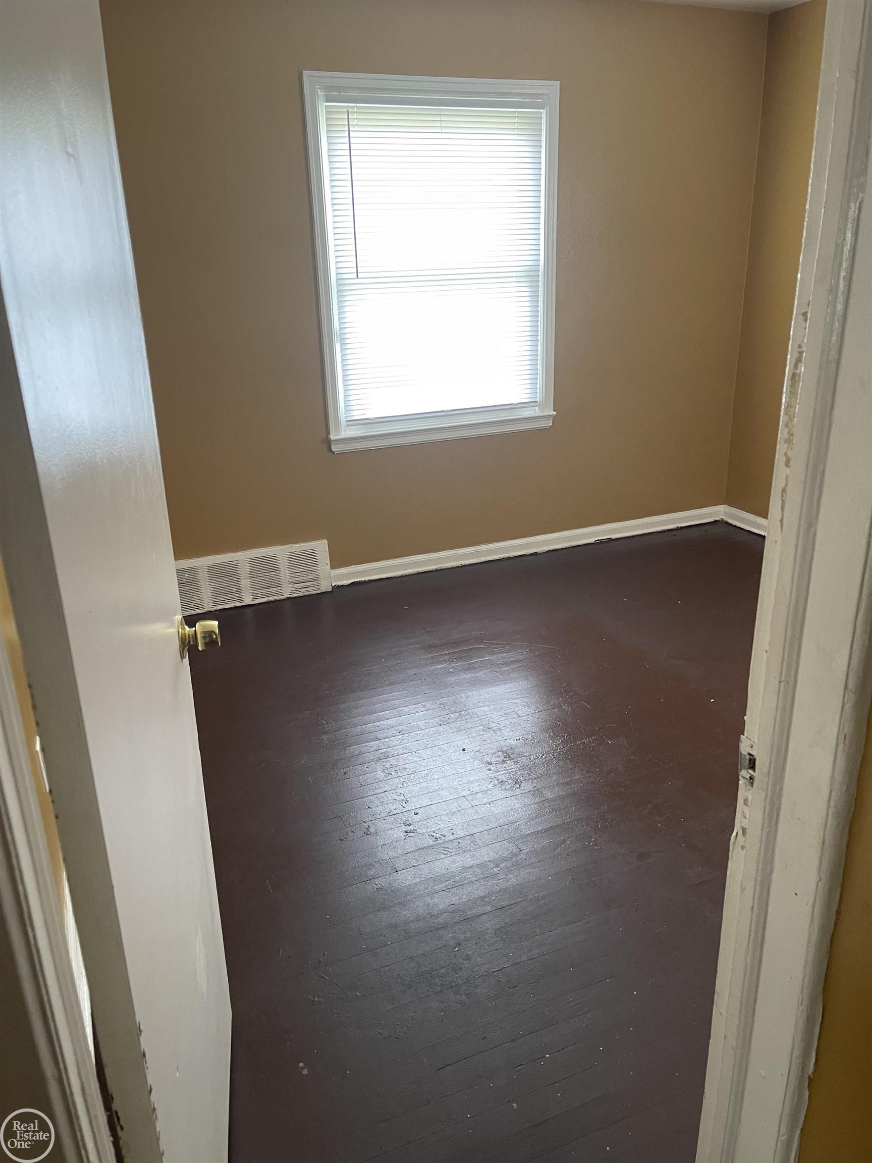 8220 Fielding Street Detroit, MI 48228 - Photo 12 of 14