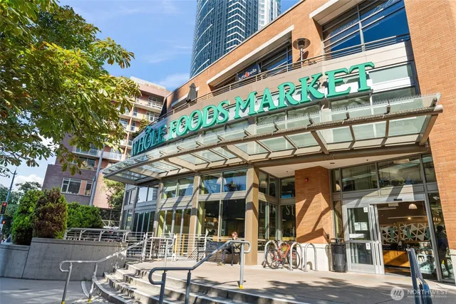 $2,850 | 900 Lenora Street, Unit W803, Seattle, WA 98121