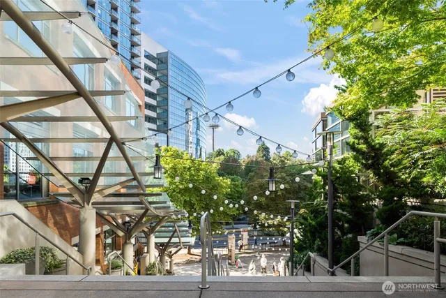 $2,850 | 900 Lenora Street, Unit W803, Seattle, WA 98121