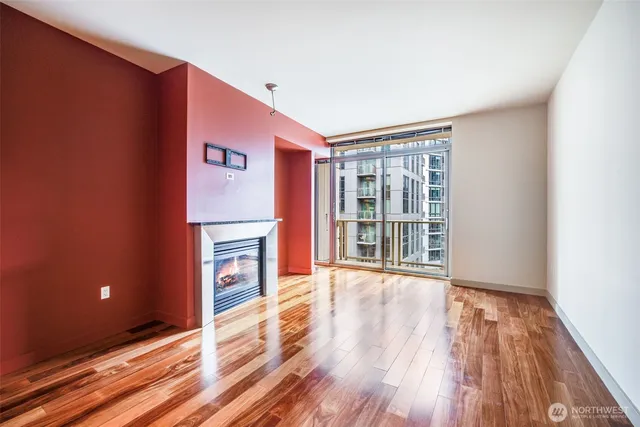$2,850 | 900 Lenora Street, Unit W803, Seattle, WA 98121