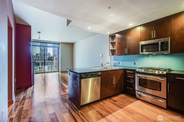 $2,850 | 900 Lenora Street, Unit W803, Seattle, WA 98121