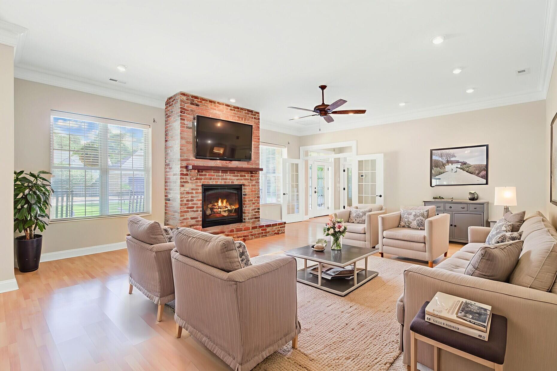 113 Tea Farm Road Summerville, SC 29483 - Photo 15 of 98 126_27__Living_Room__Scandinavian__4_mls