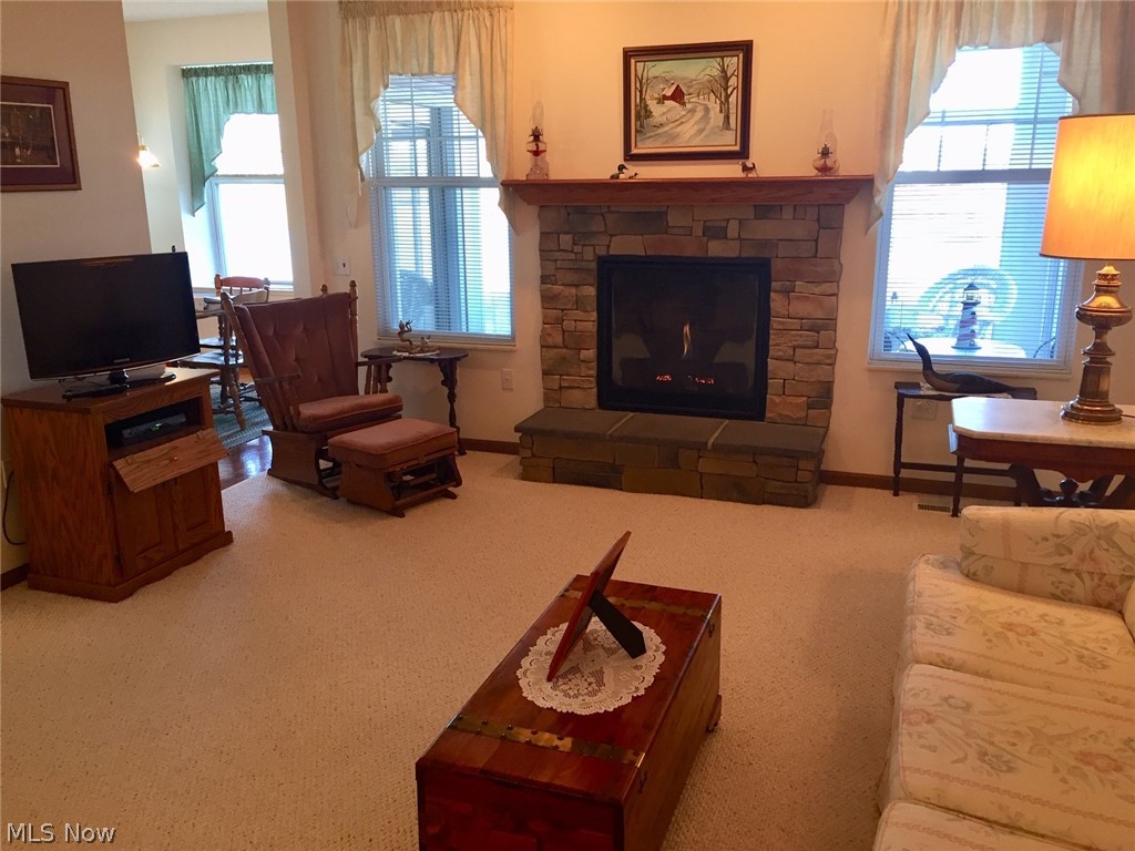 2352 Roxbury Road Avon, OH 44011 - Photo 5 of 33 Gallery Image 5