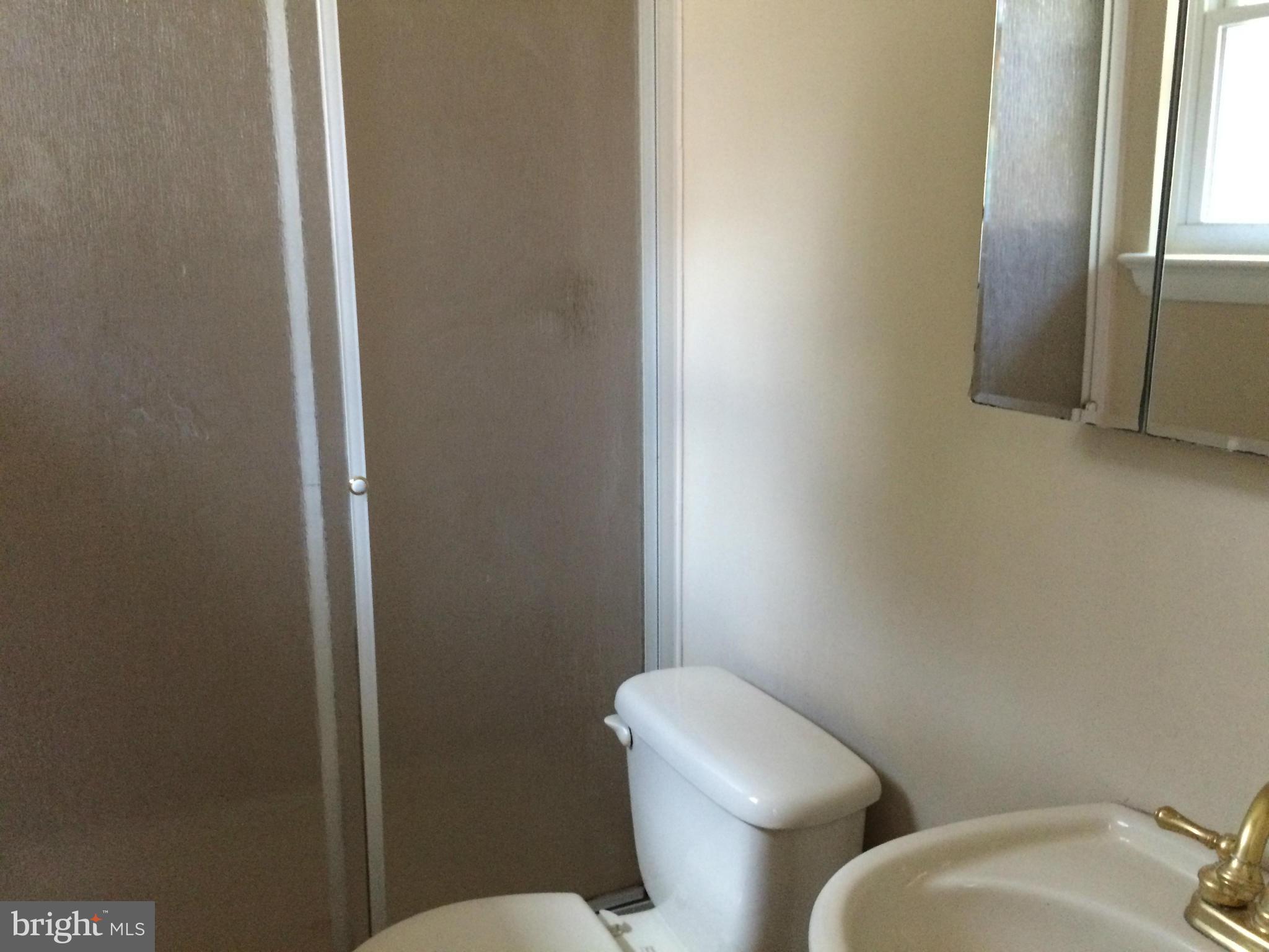 4710 Newman Road Temple Hills, MD 20748 - Photo 16 of 21 Bath (Master)