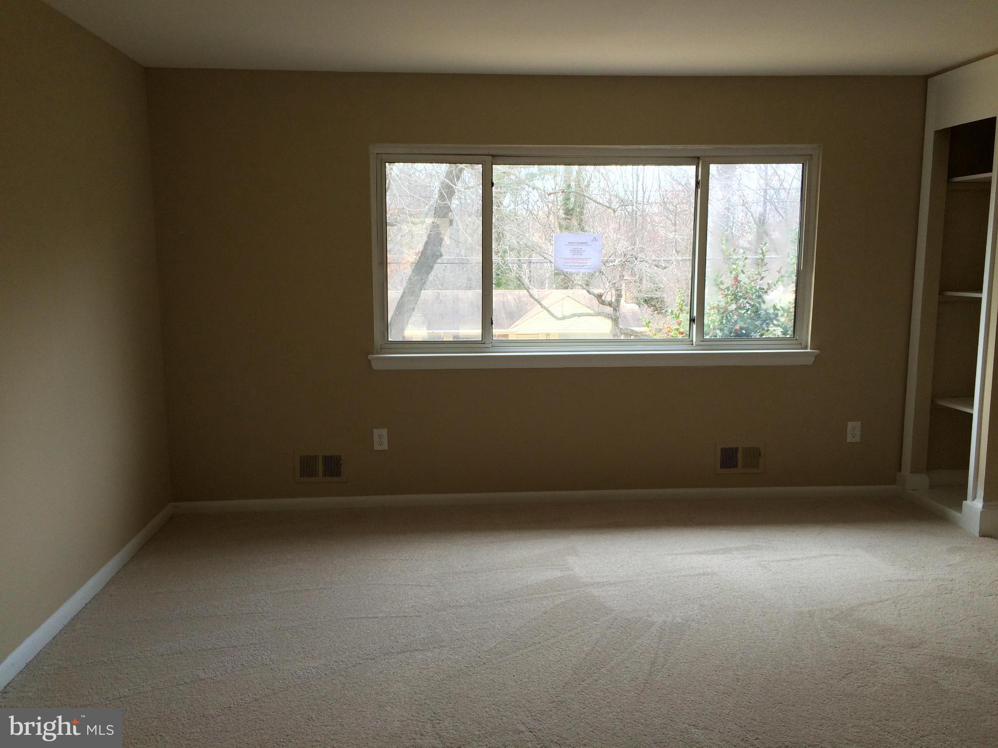 4710 Newman Road Temple Hills, MD 20748 - Photo 3 of 21 Living Room
