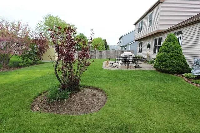 $389,900 | 994 Cambridge Drive, Grayslake, IL 60030