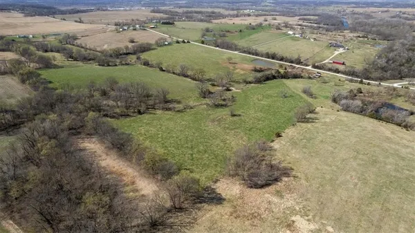 $464,760 | Southeast 95th Road Southeast, Agency, MO 64401