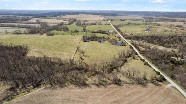 $464,760 | Southeast 95th Road Southeast, Agency, MO 64401
