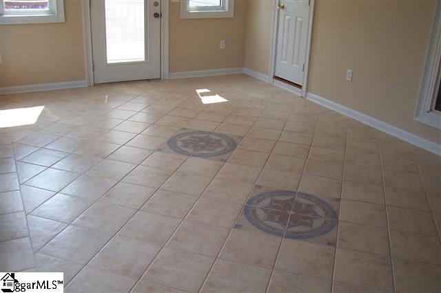 119 Summer Hill Road Simpsonville, SC 29681 - Photo 11 of 25 Gallery Image 11