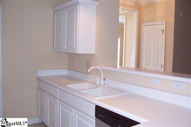 119 Summer Hill Road Simpsonville, SC 29681 - Photo 7 of 25 Gallery Image 7