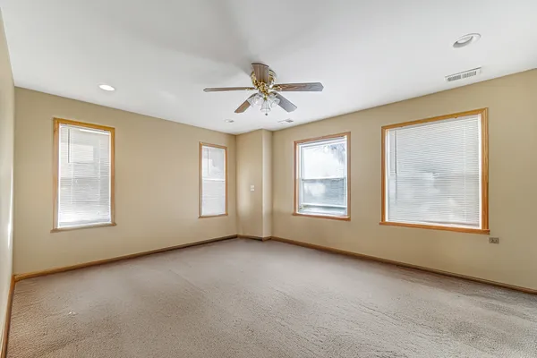 $354,900 | 8713 South Washtenaw Avenue, Evergreen Park, IL 60805
