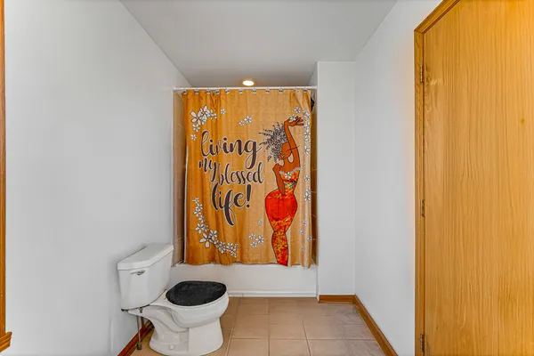 $354,900 | 8713 South Washtenaw Avenue, Evergreen Park, IL 60805