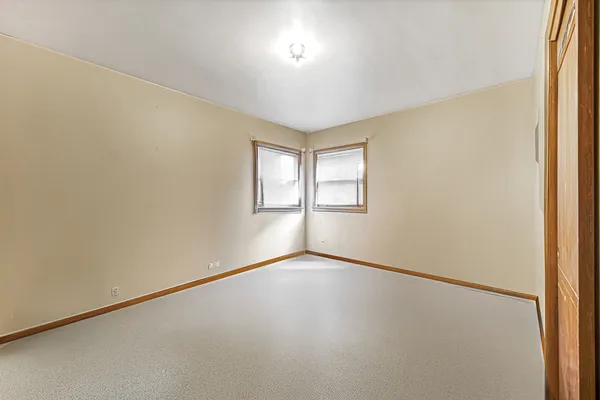 $354,900 | 8713 South Washtenaw Avenue, Evergreen Park, IL 60805