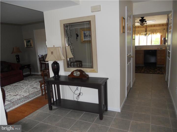29 Springcress Drive Delran, NJ 08075 - Photo 2 of 23 Foyer