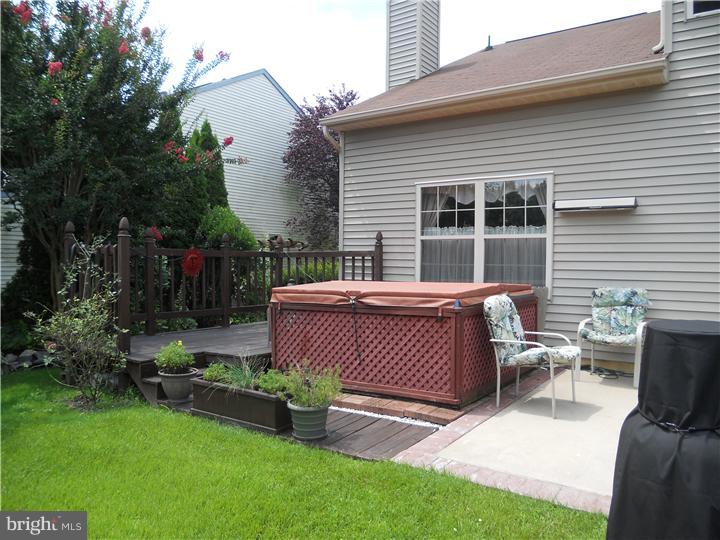 29 Springcress Drive Delran, NJ 08075 - Photo 21 of 23 Exterior Back