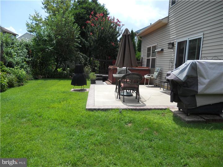 29 Springcress Drive Delran, NJ 08075 - Photo 22 of 23 Exterior Back