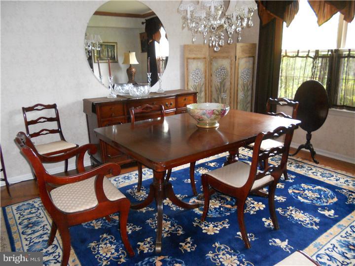 29 Springcress Drive Delran, NJ 08075 - Photo 6 of 23 Dining Room