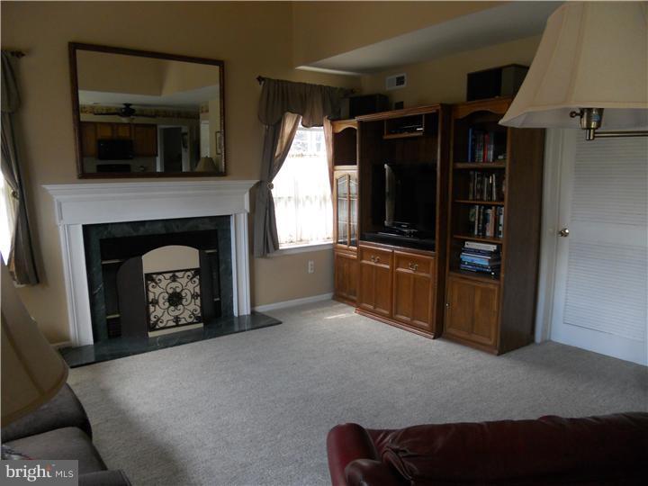 29 Springcress Drive Delran, NJ 08075 - Photo 8 of 23 Family Room