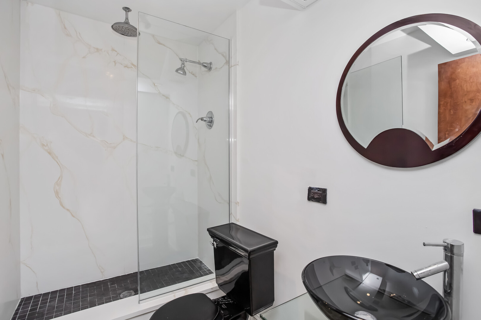 175 East Delaware Place, Unit 5002 Chicago, IL 60611 - Photo 9 of 16