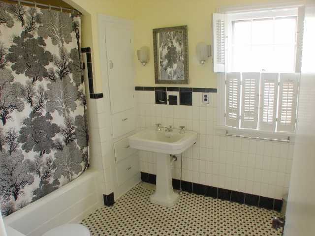 2712 York Road Columbus, OH 43221 - Photo 12 of 15