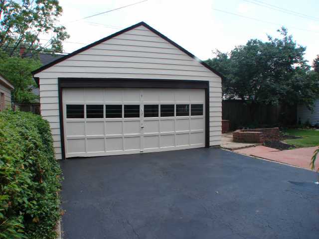 2712 York Road Columbus, OH 43221 - Photo 13 of 15
