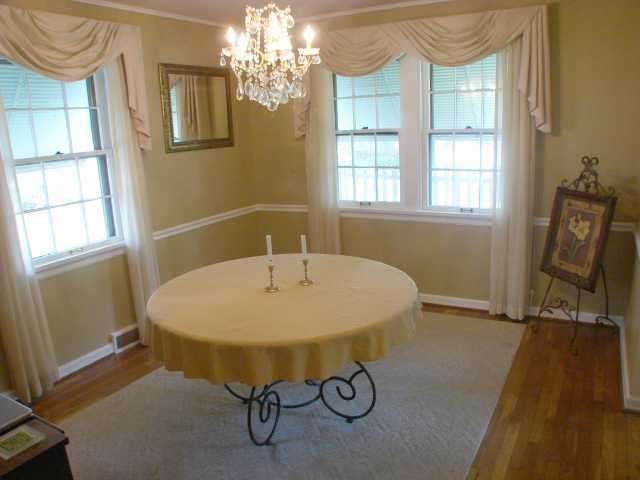 2712 York Road Columbus, OH 43221 - Photo 6 of 15