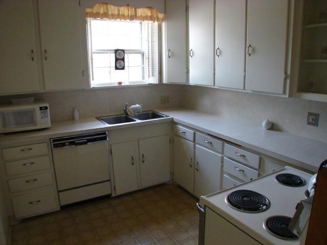 2712 York Road Columbus, OH 43221 - Photo 9 of 15