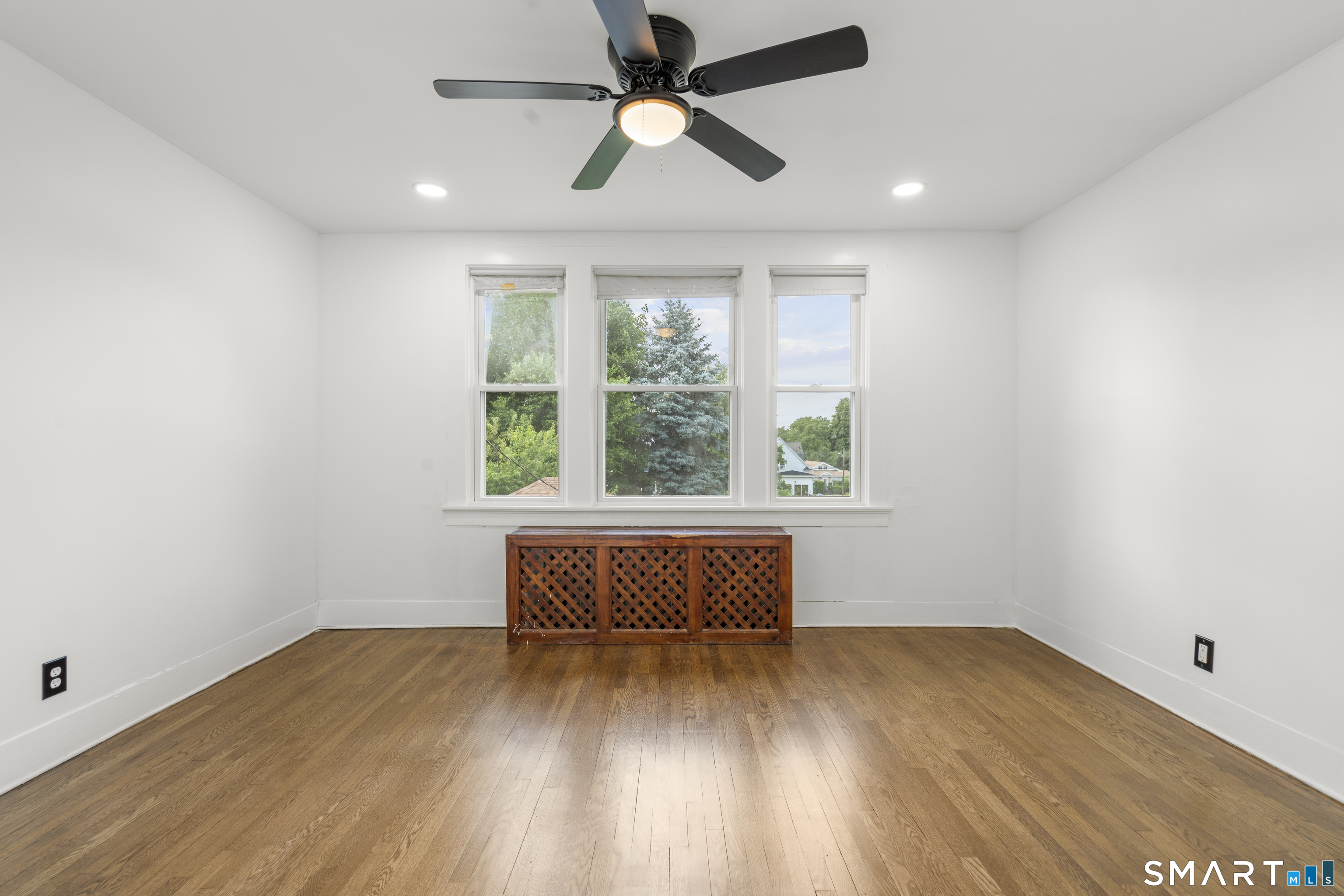 215 Stratford Road New Britain, CT 06053 - Photo 20 of 33
