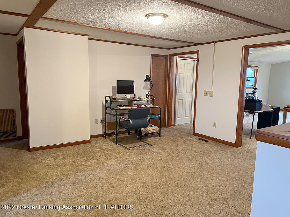 4460 Swan Road Stockbridge, MI 49285 - Photo 12 of 59 diningroom-2