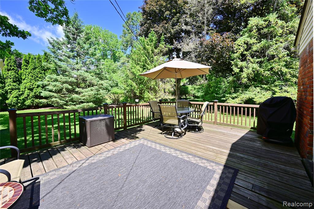 5888 Pentland Road Bloomfield Hills, MI 48301 - Photo 31 of 41