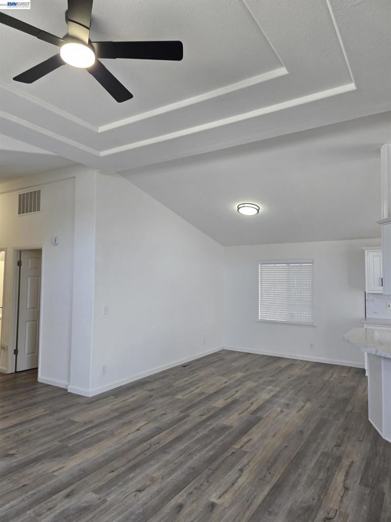 183 Neptune Avenue Hayward, CA 94544 - Photo 4 of 24
