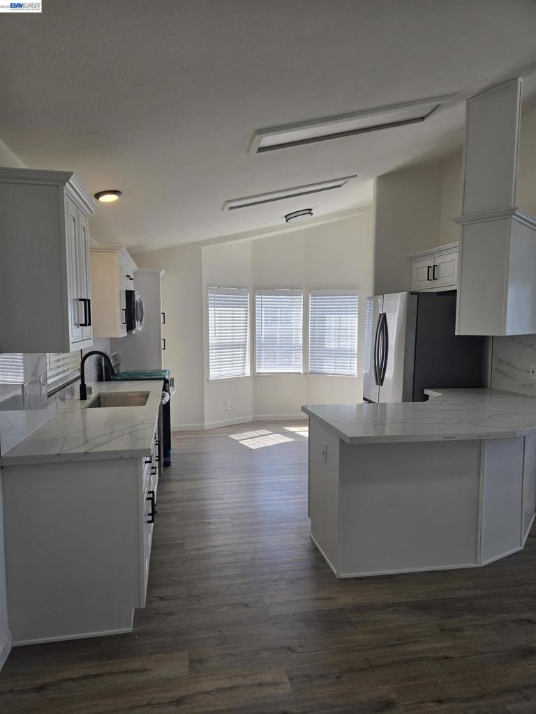 183 Neptune Avenue Hayward, CA 94544 - Photo 6 of 24