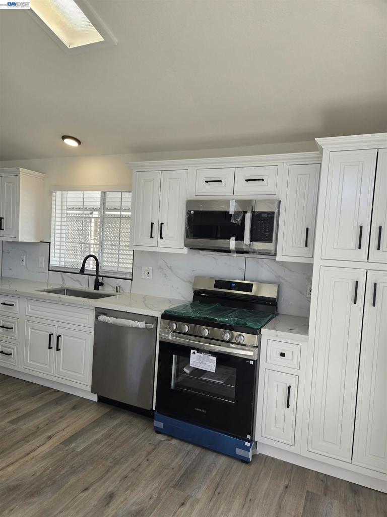 183 Neptune Avenue Hayward, CA 94544 - Photo 8 of 24