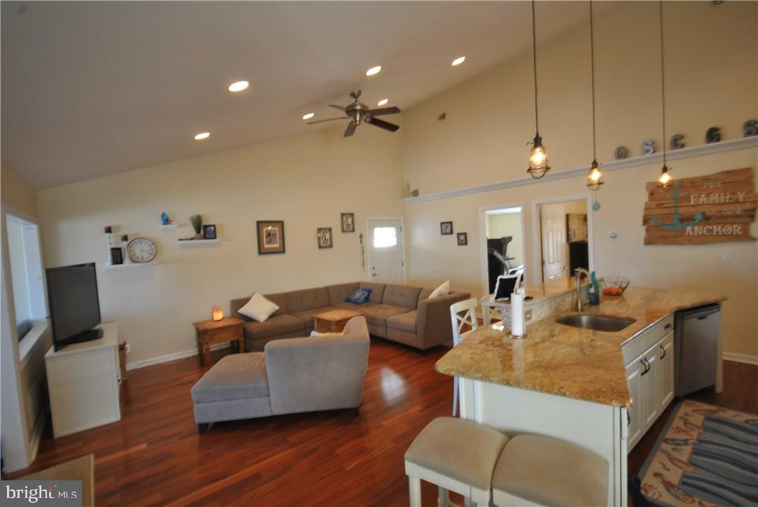 276 Heron Road Tuckerton, NJ 08087 - Photo 3 of 12 Gallery Image 3