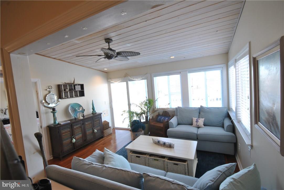 276 Heron Road Tuckerton, NJ 08087 - Photo 6 of 12 Gallery Image 6