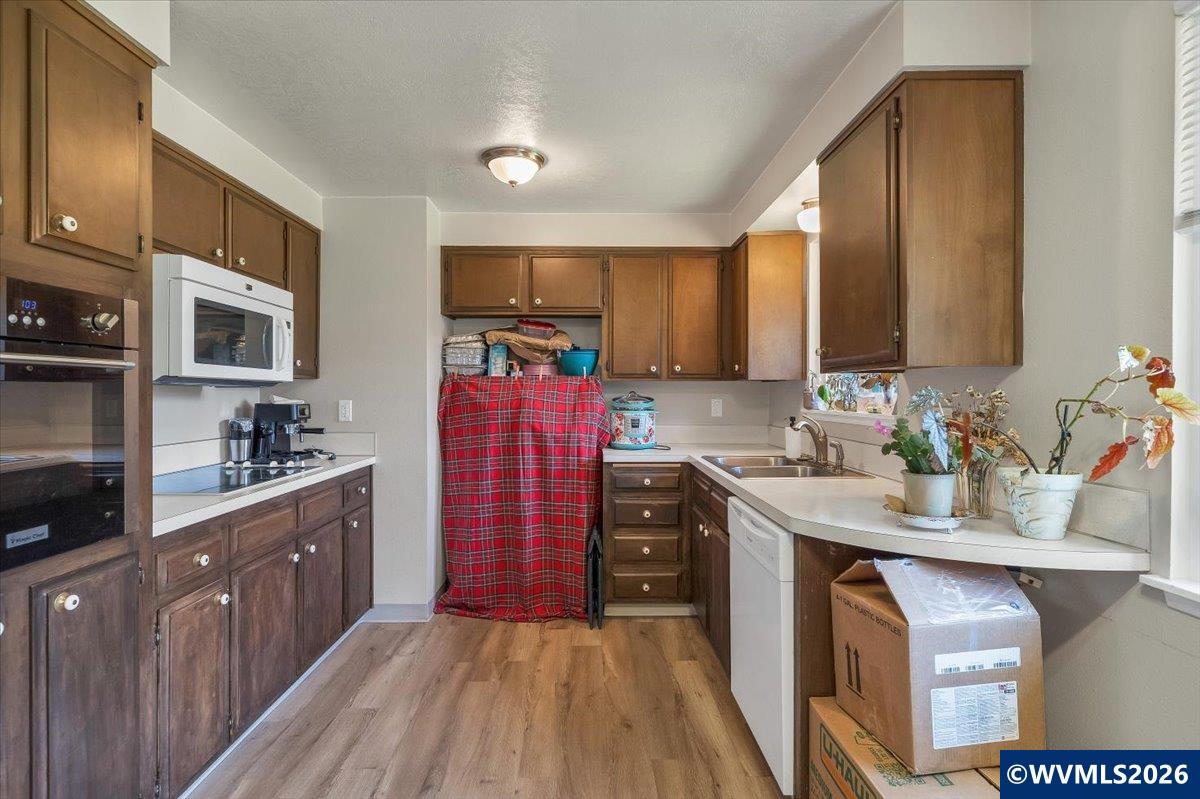 4842 Lone Oak Road Southeast Salem, OR 97302 - Photo 12 of 32