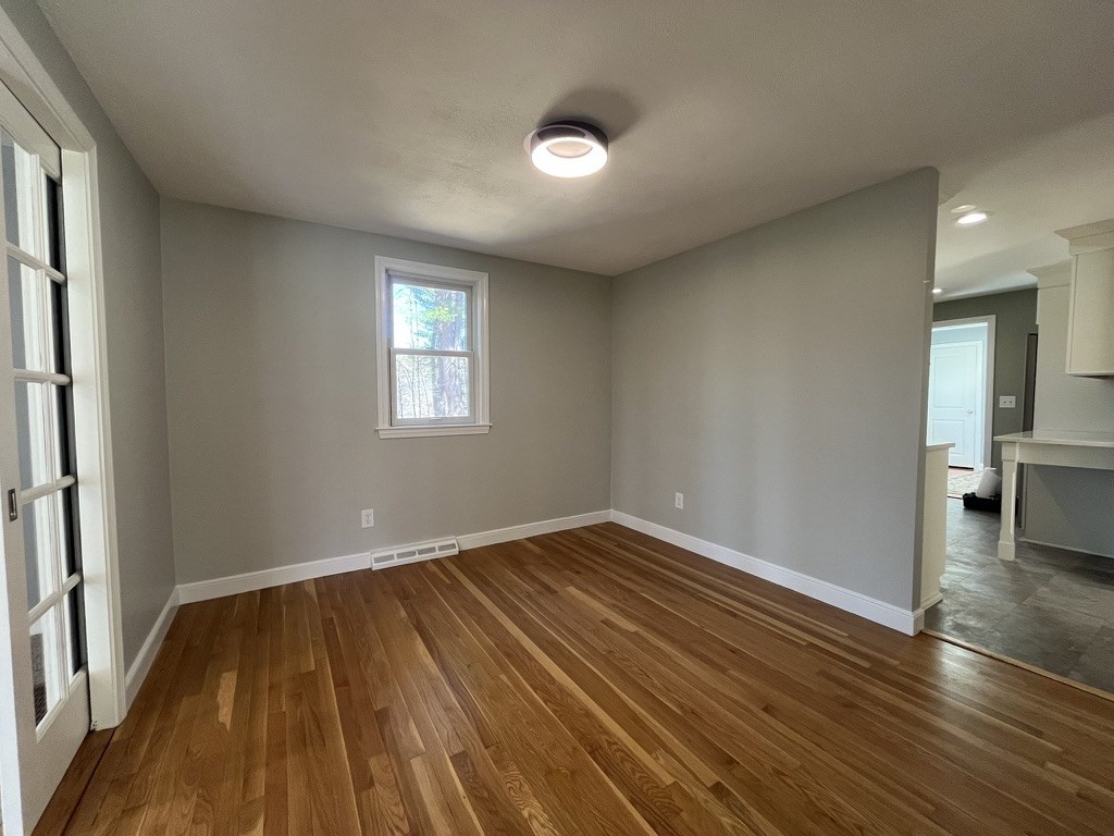 35 Wallace Road Wayland, MA 01778 - Photo 15 of 30 Gallery Image 15
